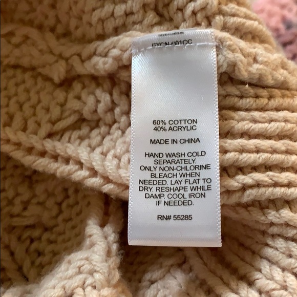 Express Sweater - Picture 5 of 5